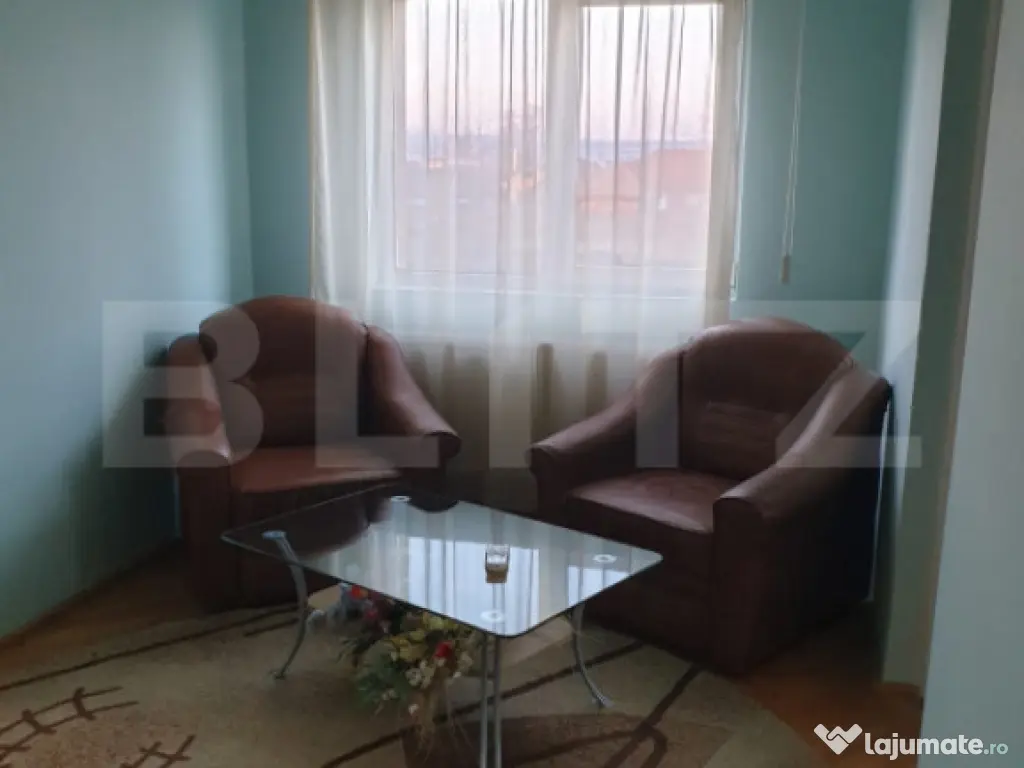 Proprietate cu doua cladiri in curte in apropiere de Cheile