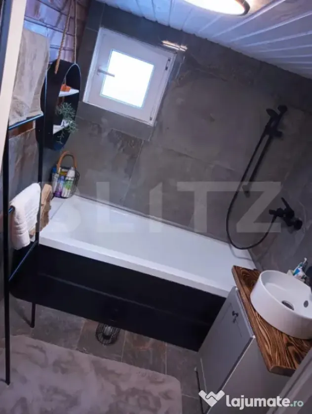Vând Cabană Chic Arieșeni – Design Modern & Tradiție,