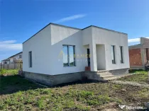 Casa individuala - 4 camere - 2 bai - 80 mp utili-teren 30