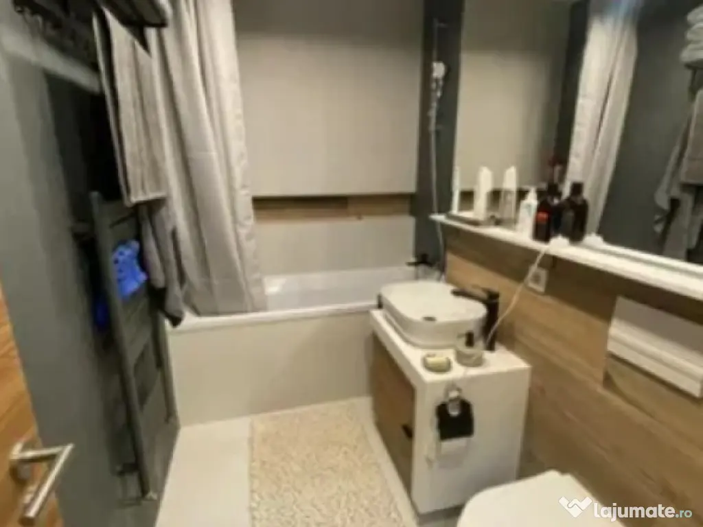 Apartament 2 camere, decomandat - zona Cosmopolit Magnolia