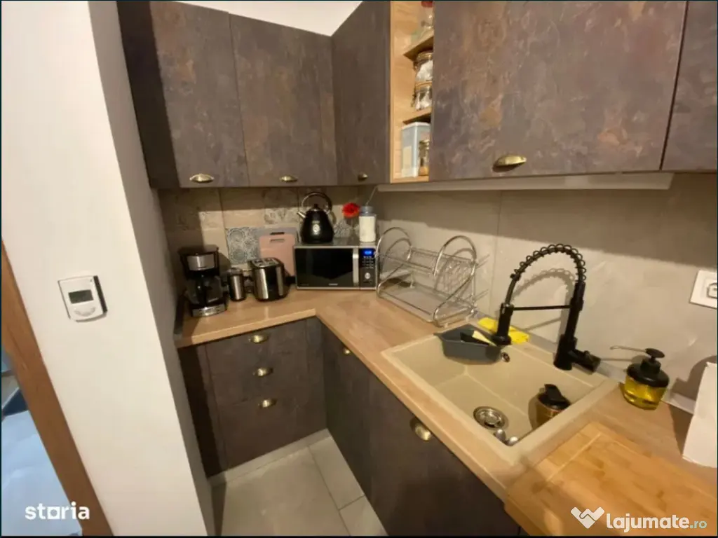 Apartament 2 camere, decomandat - zona Cosmopolit Magnolia