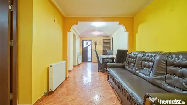 Casă cu 6 camere de vânzare în Azuga, Comision 0%!