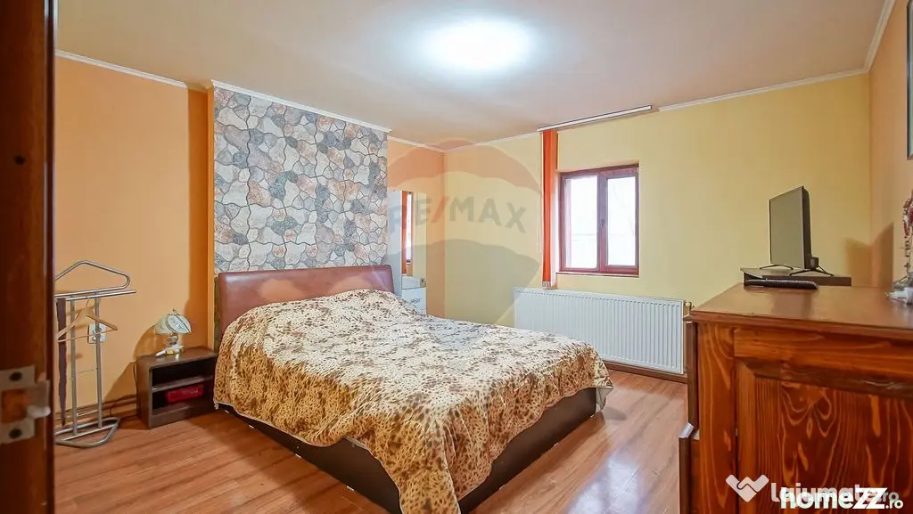 Casă cu 6 camere de vânzare în Azuga, Comision 0%!