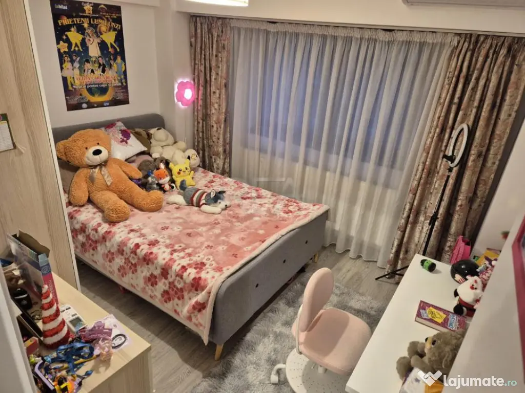 3 camere, 2/8, boxa, 83mp-13 Septembrie-Marriot