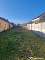 Teren 1528 mp cu casă de vânzare în centrul Gherceștiulu
