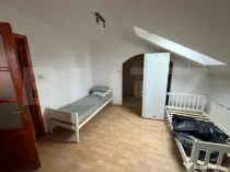 De inchiriat spatiu - ideal birou sau cazare muncitori