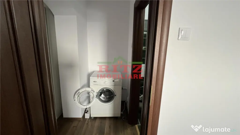 Ap. 3 cam. DE INCHIRIAT, mob. si utilat, zona bd. A.I.Cuza!