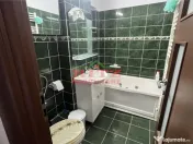 Ap. 3 cam. DE INCHIRIAT, mob. si utilat, zona bd. A.I.Cuza! 