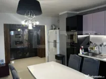 Apartament 3 camere, 66 mp, dressing, etaj intermediar, parc