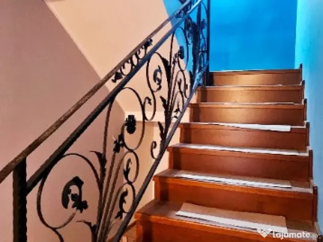 Vila cocheta,beci si livada,cadru natural intim,atractiv,zona Ciritei