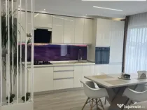 Apartament 3 camere, 82 mp utili, zona Albert