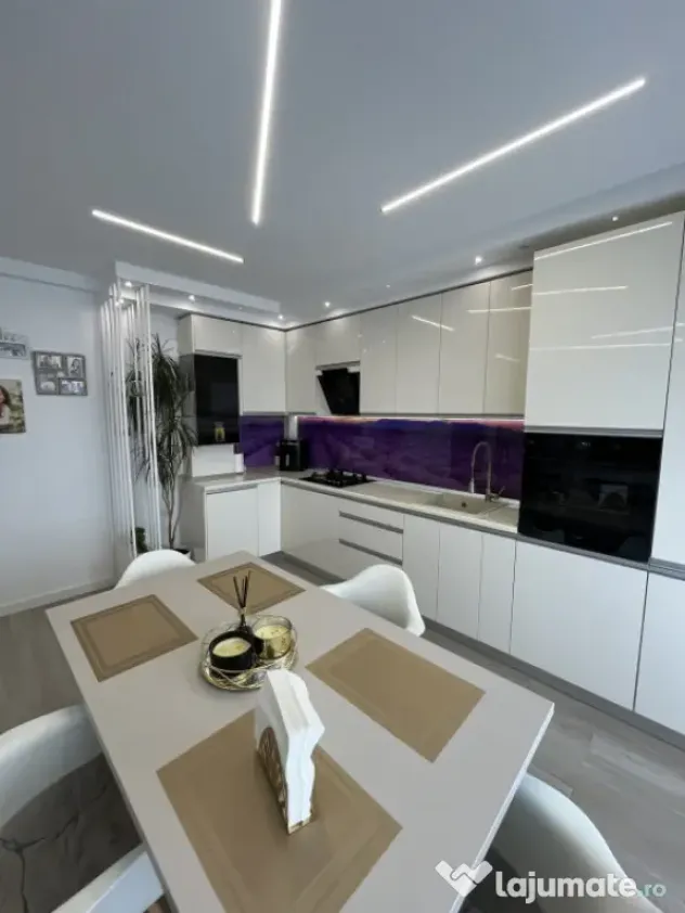 Apartament 3 camere, 82 mp utili, zona Albert