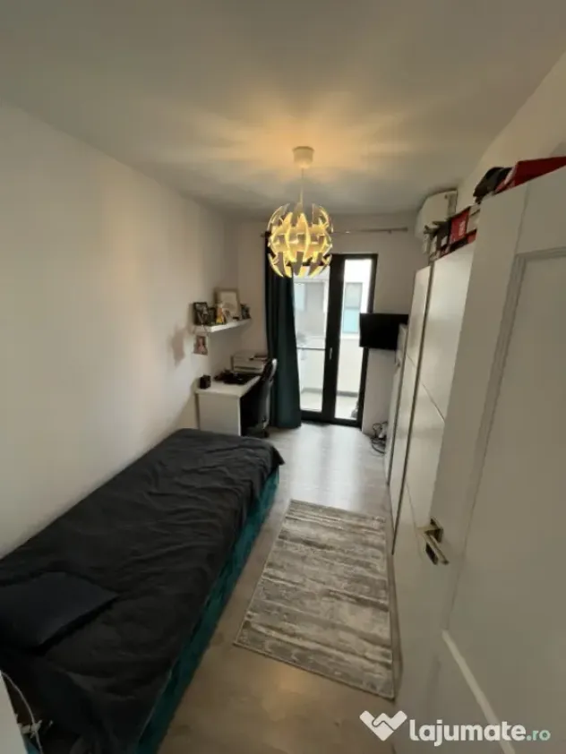 Apartament 3 camere, 82 mp utili, zona Albert