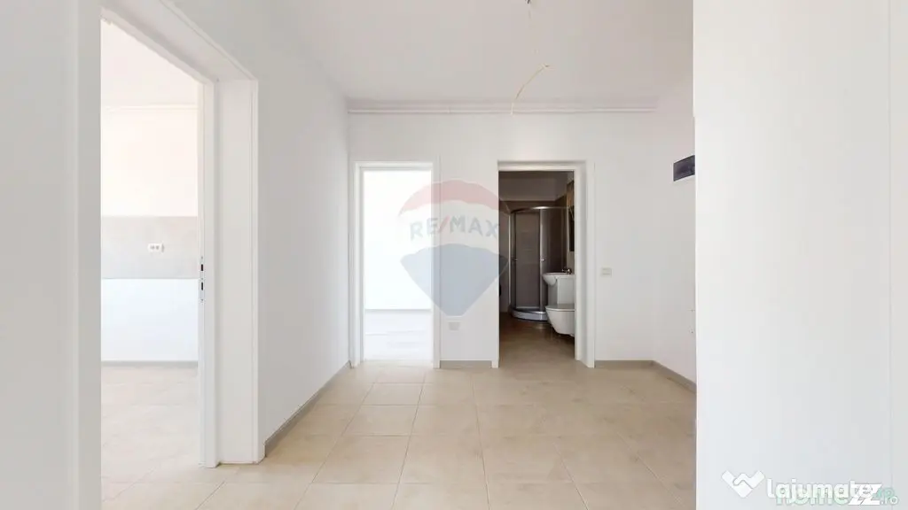 Apartament 3 Camere de Vânzare în Subcetate City 2, Sâ...