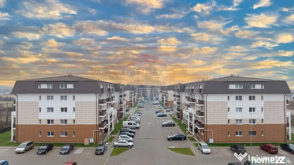 Apartament 3 Camere de Vânzare în Subcetate City 2, Sâ...