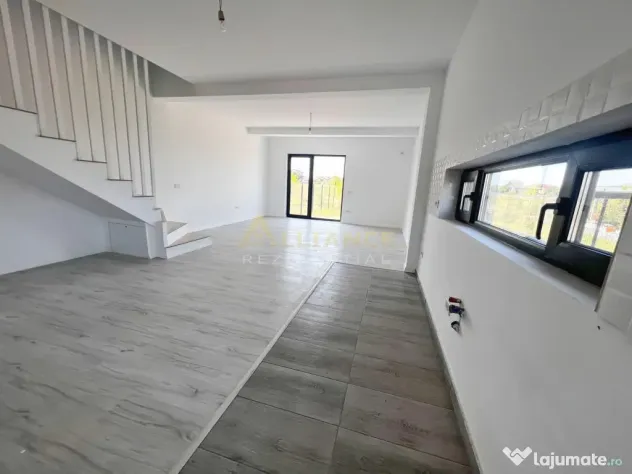 Casa tip duplex - 3 camere - 2 bai
