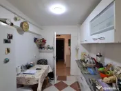 De vanzare apartament cu 4 camere , etaj 2 