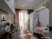 De vanzare apartament cu 4 camere , etaj 2 