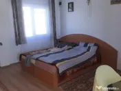 Techirghiol , teren intravilan cu o casuta de vacanta 