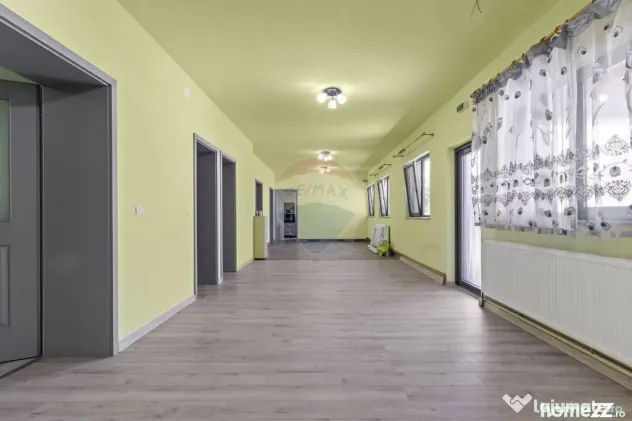 Casă noua 246 mpc cu teren 1363 mp de vânzare Sannicola...