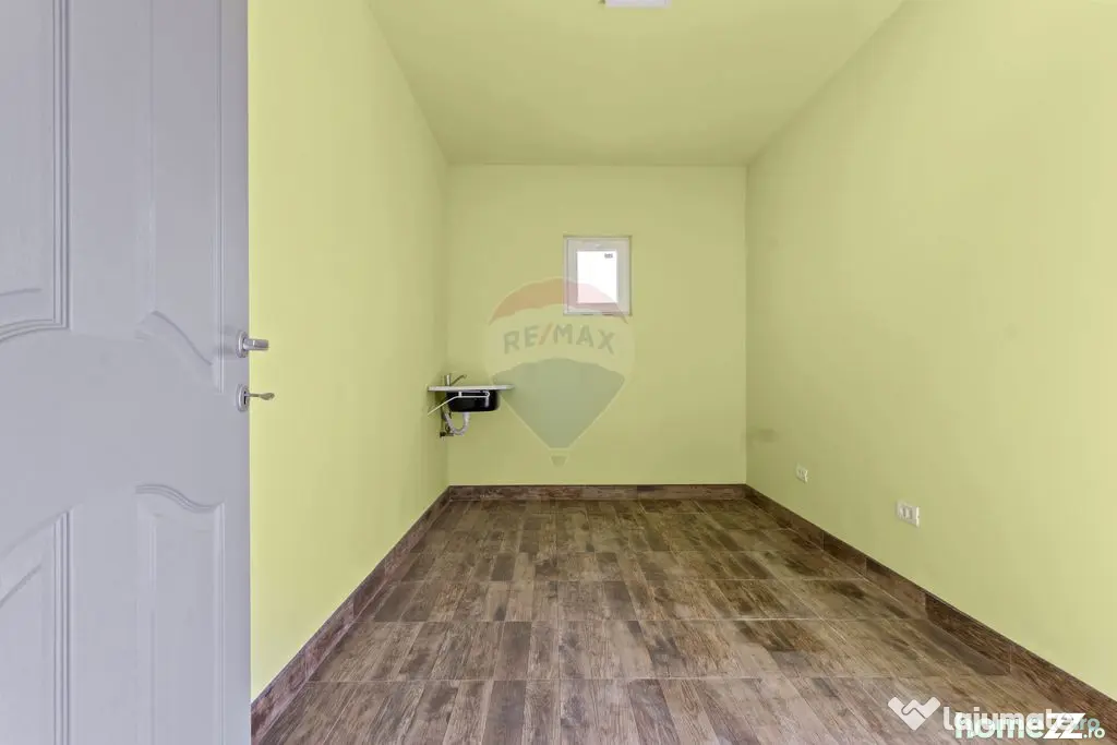 Casă noua 246 mpc cu teren 1363 mp de vânzare Sannicola...