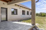 Casă noua 246 mpc cu teren 1363 mp de vânzare Sannicola... 