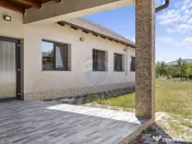 Casă noua 246 mpc cu teren 1363 mp de vânzare Sannicola... 