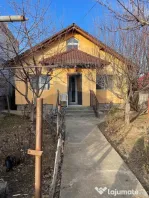 Casă / Vilă cu 5 camere de vânzare în zona Romanesti