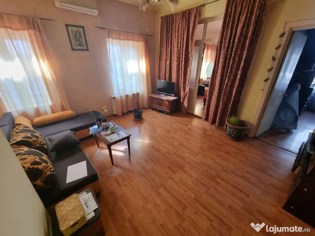 Apartament 3 camere zona Ultracentral