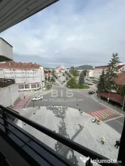 Apartament 3 camere de inchiriat - zona COROANA DE AUR 