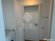 Apartament 3 camere de inchiriat - zona COROANA DE AUR 