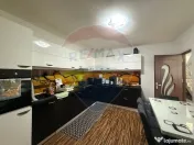 Casă / Vilă cu 5 camere de vânzare 