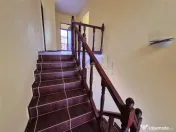 Casa de individuala cu garaj in Bucium 
