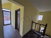 Casa de individuala cu garaj in Bucium 