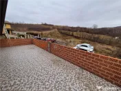 Casa de individuala cu garaj in Bucium 