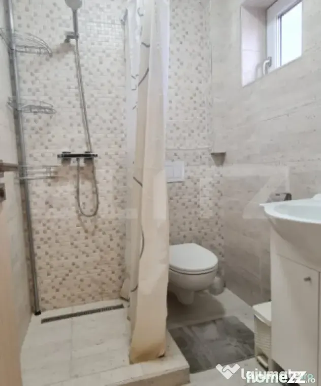 Casa cu 4 camere cartier Izvor Tarlungeni 2 locuri parcare - Tarlungeni (Brasov)