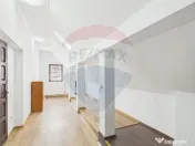 Vilă cu Hammam, garaj și sistem fotovoltaic – Sinaia,... 