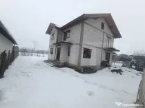 Casă 270 mp utili la roșu, 7 camere, teren 500 mp – zona