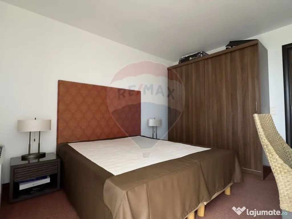 DE VANZARE Apartament 4 camere 126 mp piscina OTOPENI/PET...