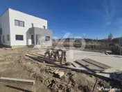 Casă nouă 5 camere, 151 mp utili, teren 1.563 mp – Albot 