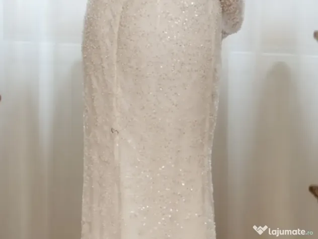 Rochie de mireasa tip sirena cu corset si maneci detasabile