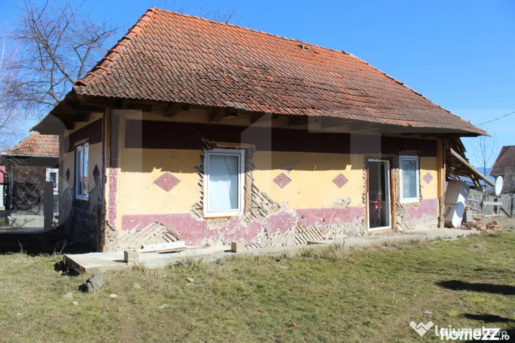Casă batraneasca cu teren generos - Telechia - Telechia (Covasna)