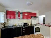Apartament 2 camere, balcon închis, zona Centrala, Floreșt