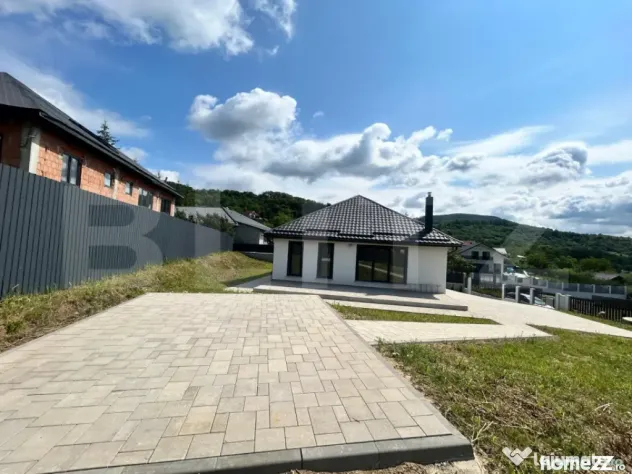 Casa de vanzare - 120mp utili , zona linistita si priveliste