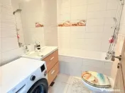 Apartament cu 2 camere decomandate la cheie si 120 mp gradin 