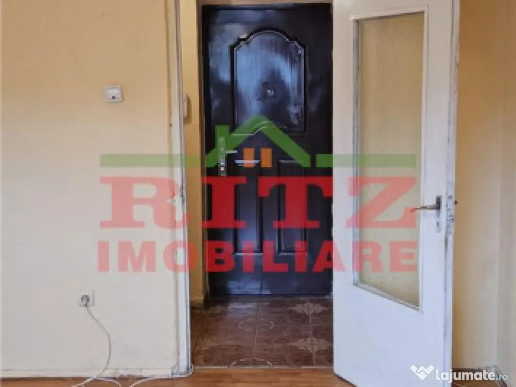 NOU! Ap. 3 cam., et.2, decom., zona Gara!