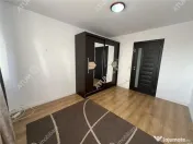 Apartament de 3 camere cu 2 balcoane etaj 2 situat in zona R 