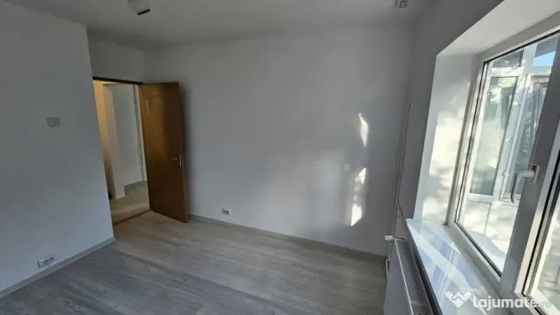 REPUBLICII-Brezeanu- 2cam, cf1, dec, 3/4, G,F,T - 79000 euro