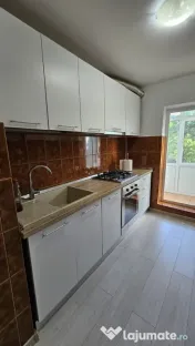 REPUBLICII-Brezeanu- 2cam, cf1, dec, 3/4, G,F,T - 79000 euro