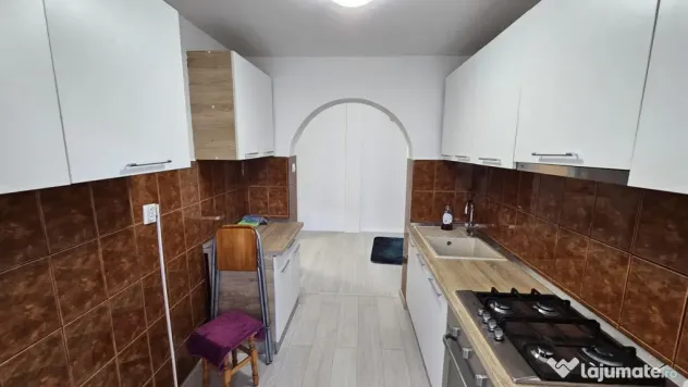 REPUBLICII-Brezeanu- 2cam, cf1, dec, 3/4, G,F,T - 79000 euro